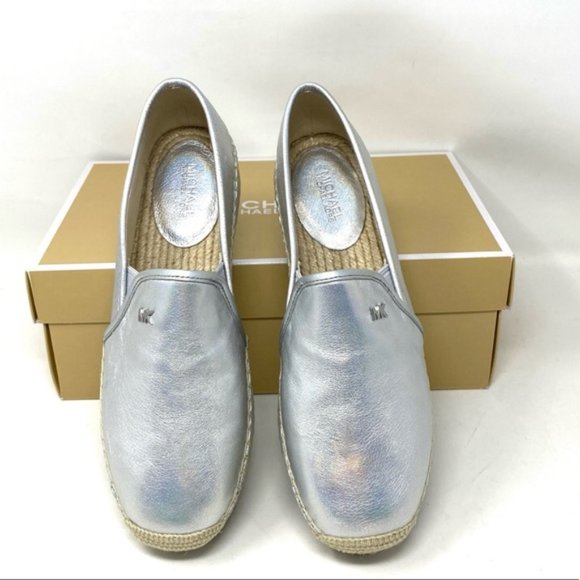 💖MEGA SALE💖🌿 NWT Michael Kors Hastings Slip On 7 Metallic Silver 40R8HTFP2M - Picture 14 of 16